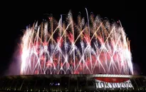 Màn pháo hoa tuyệt đẹp trong lễ khai mạc Olympic Tokyo 2020