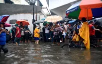 Gió mùa, bão nhiệt đới "nhấn chìm" thủ đô của Philippines