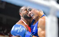 Olympic Tokyo 2020 | VĐV Boxing tái hiện cú cắn tai nổi tiếng của Mike Tyson