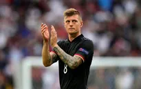Toni Kroos chia tay đội tuyển Đức