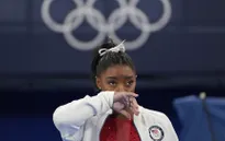 Simone Biles tiếp tục rút lui thêm 2 nội dung