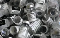Tiêm phòng vaccine COVID-19 đầy đủ giúp giảm 98% nguy cơ tử vong