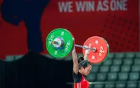 Cử tạ Việt Nam mất một suất dự Olympic Tokyo