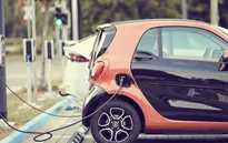 Đề xuất giảm 50% lệ phí trước bạ đối với ô tô điện