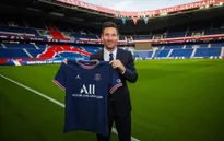 NÓNG: Messi chính thức gia nhập PSG và mặc áo số 30