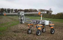 Robot hỗ trợ canh tác tại Anh
