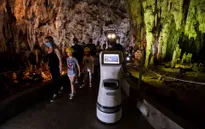 Robot hướng dẫn du lịch tại Hy Lạp