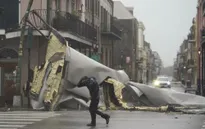 Mỹ: Bão Ida gây mất điện toàn thành phố New Orleans, khiến 1 người tử vong