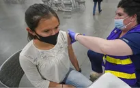 Thế giới tuần qua: Đẩy mạnh tiêm vaccine cho trẻ em và nước Mỹ 20 năm sau vụ khủng bố 11/9