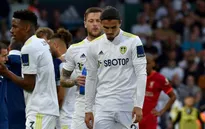 Leeds United kháng cáo bất thành tấm thẻ đỏ của Pascal Struijk