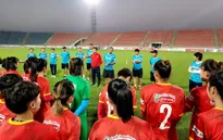 ĐT nữ Việt Nam tập buổi đầu tiên, làm quen khí hậu tại Dushanbe