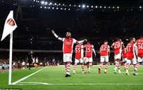 Vòng 3 Cúp Liên đoàn Anh: Arsenal thắng tưng bừng, Chelsea, Tottenham nhọc nhằn đi tiếp sau loạt luân lưu