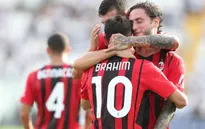 Thắng nhọc nhằn Spezia, AC Milan tạm chiếm ngôi đầu Serie A