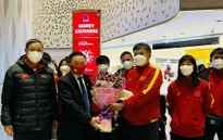 VCK Cúp bóng đá Nữ châu Á 2022: Nhóm đầu tiên của đội tuyển nữ Việt Nam đã tới Ấn Độ