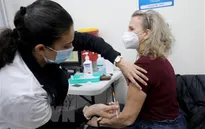 Mũi vaccine thứ tư chưa thể ngăn ngừa biến thể Omicron