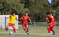 ĐT Việt Nam hứng khởi bước vào buổi tập đầu tiên tại Melbourne