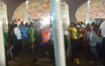 Sự cố kinh hoàng ở AFCON, 6 CĐV thiệt mạng