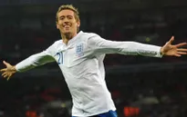 Peter Crouch ủng hộ việc giữ truyền thống thi đấu dịp năm mới của Ngoại hạng Anh