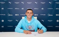 Tin vui liên tiếp đến với Man City trước đại chiến Liverpool