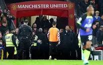 Erik Ten Hag nói gì khi Ronaldo bỏ về sớm trong trận thắng Tottenham?