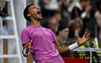 Auger Aliassime vô địch giải quần vợt Basel mở rộng 2022
