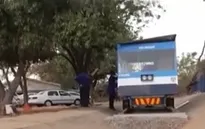Tàu năng lượng Mặt trời của nhóm thiếu niên Nam Phi