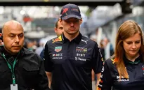 Max Verstappen tiếp tục gây tranh cãi vì những hành xử không đúng mực