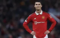 Manchester United chấm dứt hợp đồng với Cristiano Ronaldo