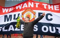Nhà Glazer rao bán Manchester United