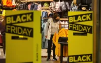 Chi tiêu mua sắm tại Mỹ giảm trong dịp Black Friday
