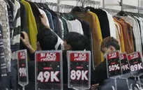 Black Friday: Người mua ít, người xem nhiều