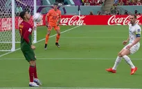 Suýt chút nữa C.Ronaldo đi vào lịch sử World Cup với pha kiến tạo bằng vai