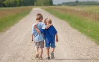 6 mẹo để phát triển sự đồng cảm trong tính cách của trẻ