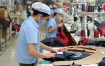 Tận dụng bã cà phê, sợi sen... dệt may kỳ vọng xuất khẩu đến 48 tỷ USD năm 2023
