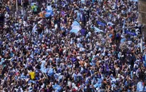 Biển người ăn mừng Argentina vô địch World Cup