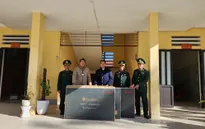 Cùng em đến trường: Trao tặng 3 tivi cho Trường phổ thông dân tộc bán trú THCS Xín Cái