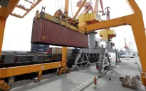 Kim ngạch xuất nhập khẩu tăng 83% dịp Tết