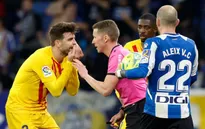 Barcelona hòa kịch tính Espanyol ở trận derby xứ Catalan