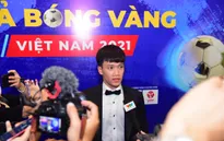 Hoàng Đức nhận Quả bóng Vàng Việt Nam 2021