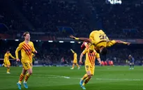 Kết quả vòng play-off Europa League: Barcelona đi tiếp, Dortmund dừng bước