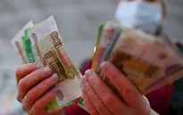 Tỷ giá biến động liên tục, doanh nghiệp tại Nga như "ngồi trên đống lửa"