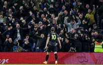 Ngoại hạng Anh | Harry Kane lập kỷ lục mới, Tottenham áp sát top 4