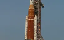 NASA sắp phóng tên lửa khổng lồ đưa tàu vũ trụ lên Mặt trăng