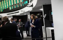 Hàng hóa Nga không bị loại khỏi sàn giao dịch kim loại London