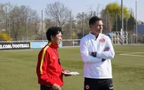 ĐT U17 Việt Nam có tập buổi đầu tiên tại Frankfurt