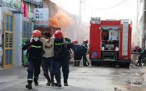 Diễn tập giải cứu hàng trăm người bị kẹt trong đám cháy khu dân cư