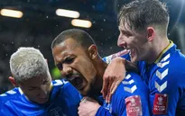 Everton giành vé vào tứ kết FA Cup