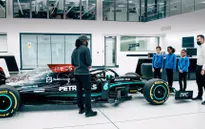 Công việc thú vị của một thực tập sinh tại đội đua F1 Mercedes