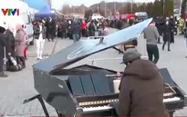 Âm nhạc hỗ trợ tinh thần người dân sơ tán khỏi Ukraine