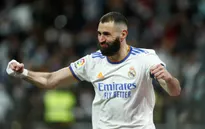 Real Madrid thắng ngược Sociedad, Benzema cán mốc 100 kiến tạo
